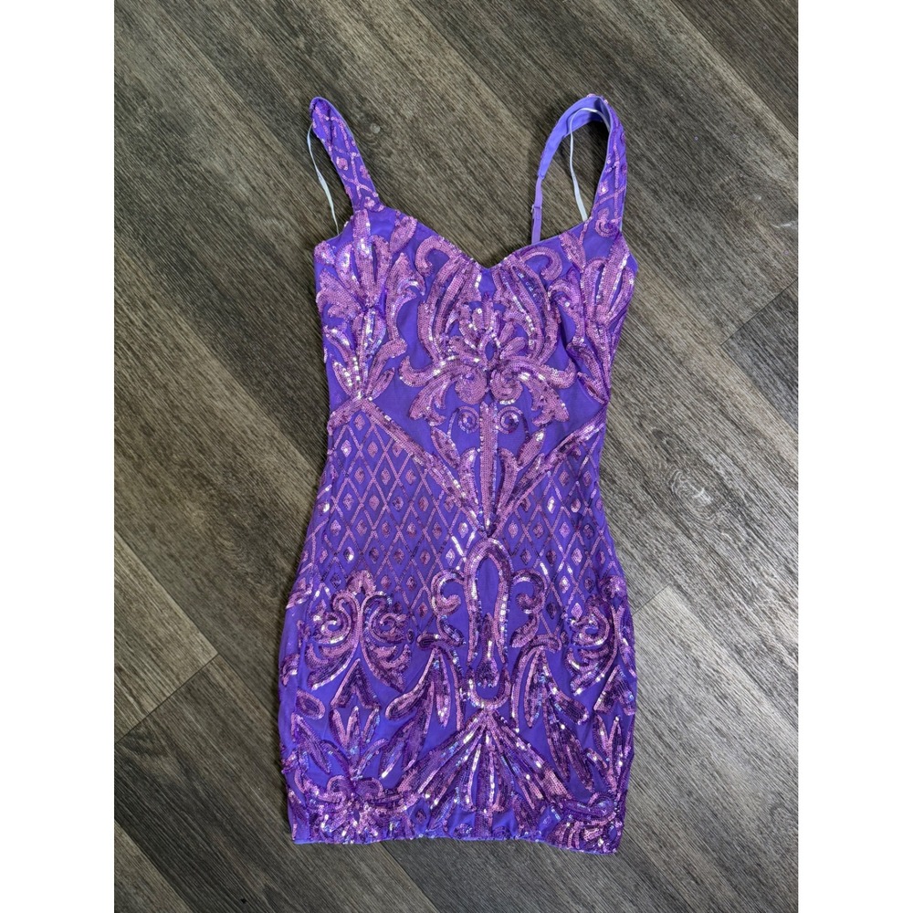 Lulus Dare to Dazzle Sequin Bodycon Mini Dress Pattern XS Cocktail Homecoming - Picture 8 of 10